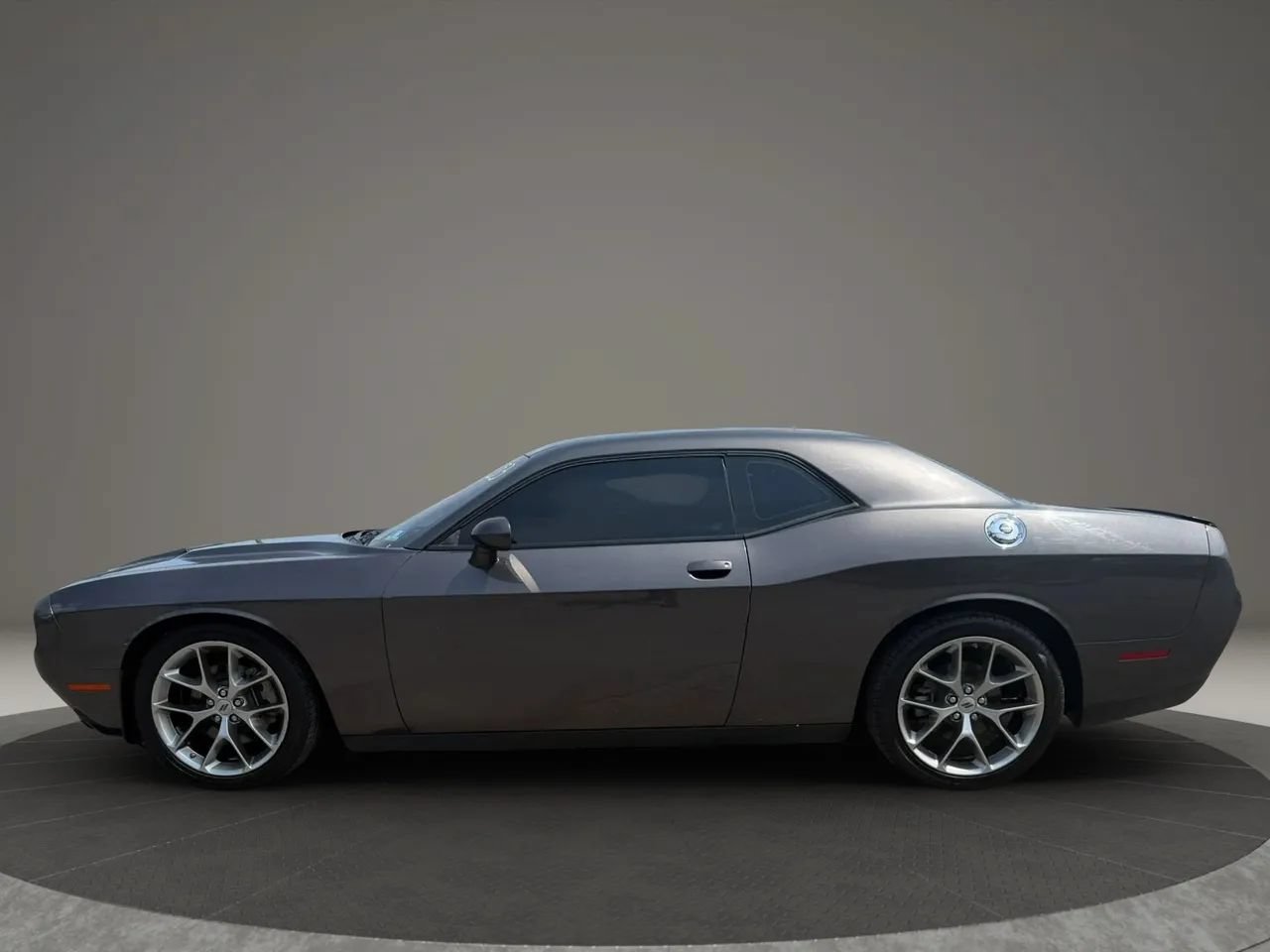 Used 2023 Dodge Challenger GT RWD image 8