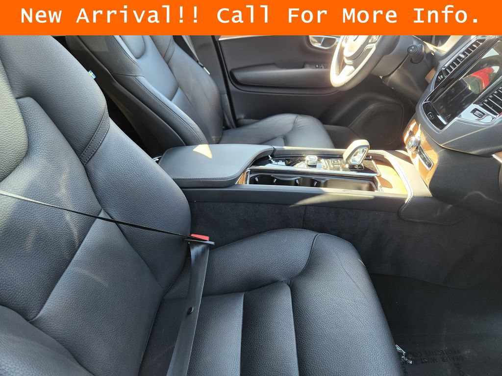 Used 2023 Volvo XC90 B5 Plus w/ Protection Package Premier AWD/4WD image 11