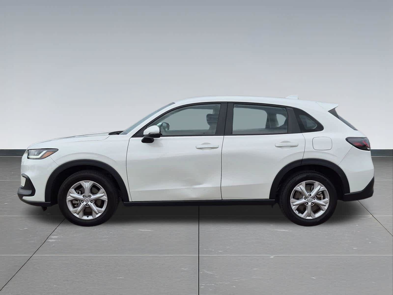Certified 2025 Honda HR-V LX image 3