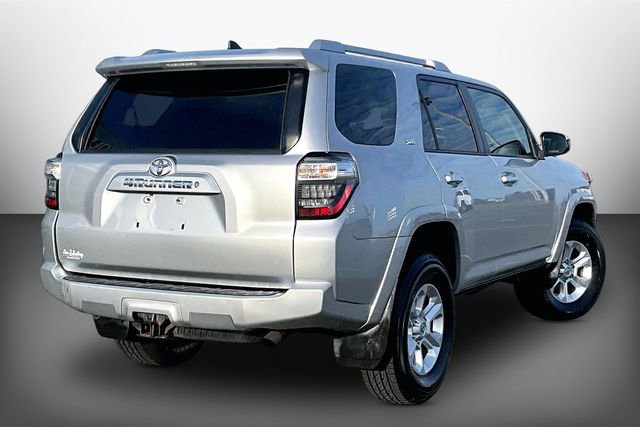 Used 2016 Toyota 4Runner SR5 image 2