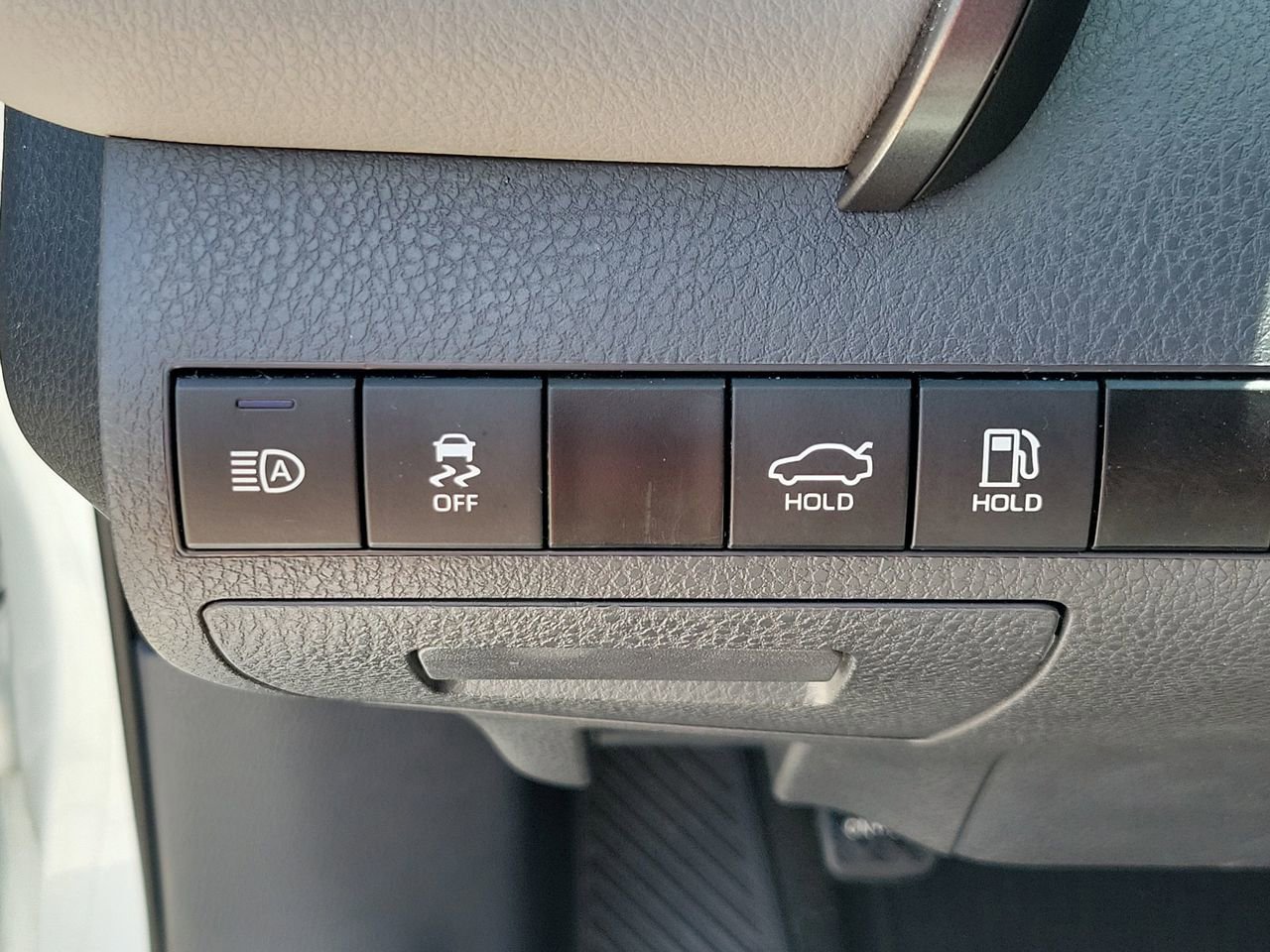 Used 2023 Toyota Camry SE w/ Convenience Package FWD image 30