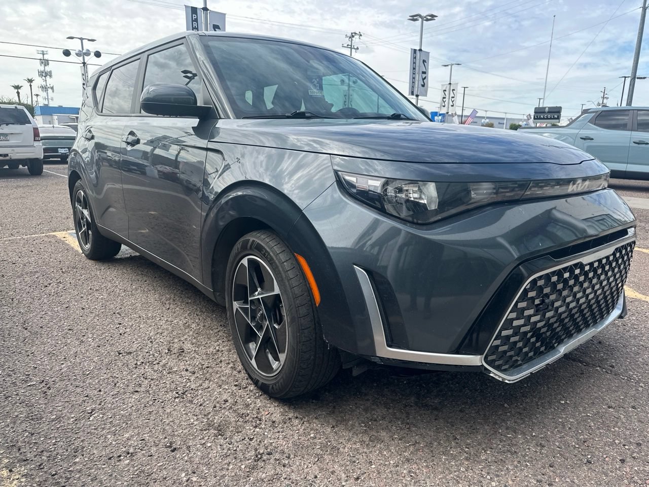 Used 2023 Kia Soul EX FWD image 3