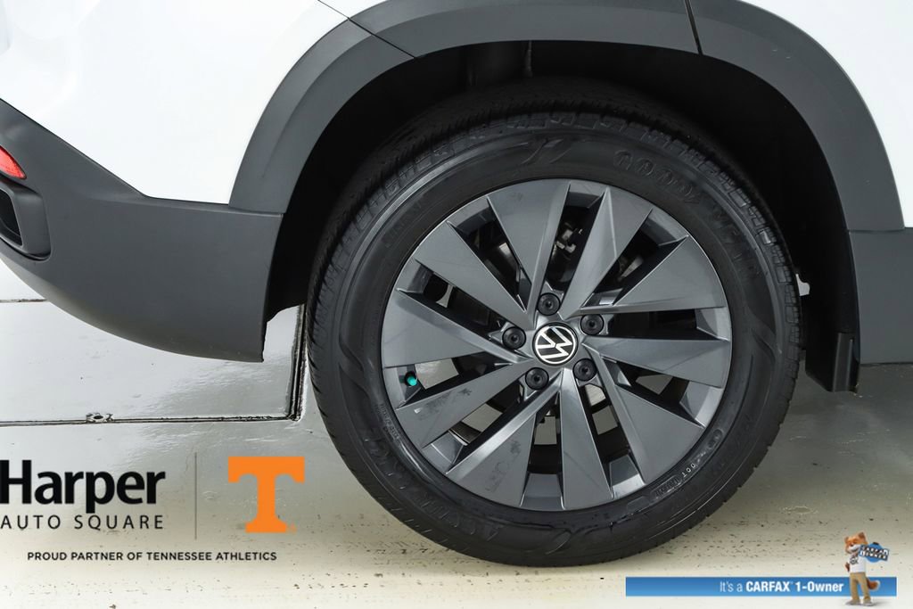 Used 2023 Volkswagen Taos S image 13