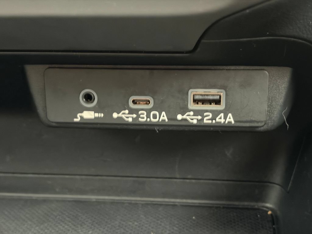 Used 2025 Subaru Crosstrek 2.5i Premium AWD/4WD image 27