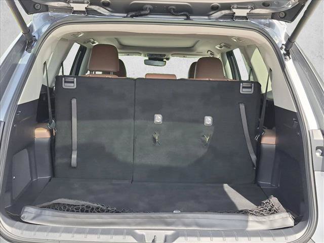 Used 2025 Toyota Grand Highlander AWD image 6