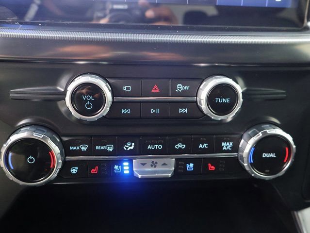 Used 2025 Ford F150 Lariat w/ Equipment Group 501A Mid AWD/4WD image 27