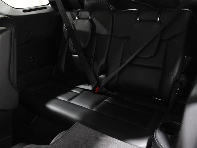 Used 2022 Ford Explorer XLT w/ Equipment Group 202A image 21