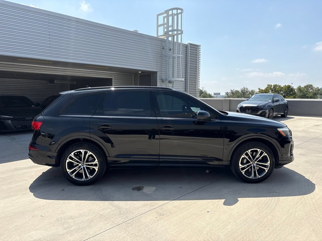 Used 2026 Audi Q7 3.0T Premium w/ Convenience Plus Package AWD/4WD image 4