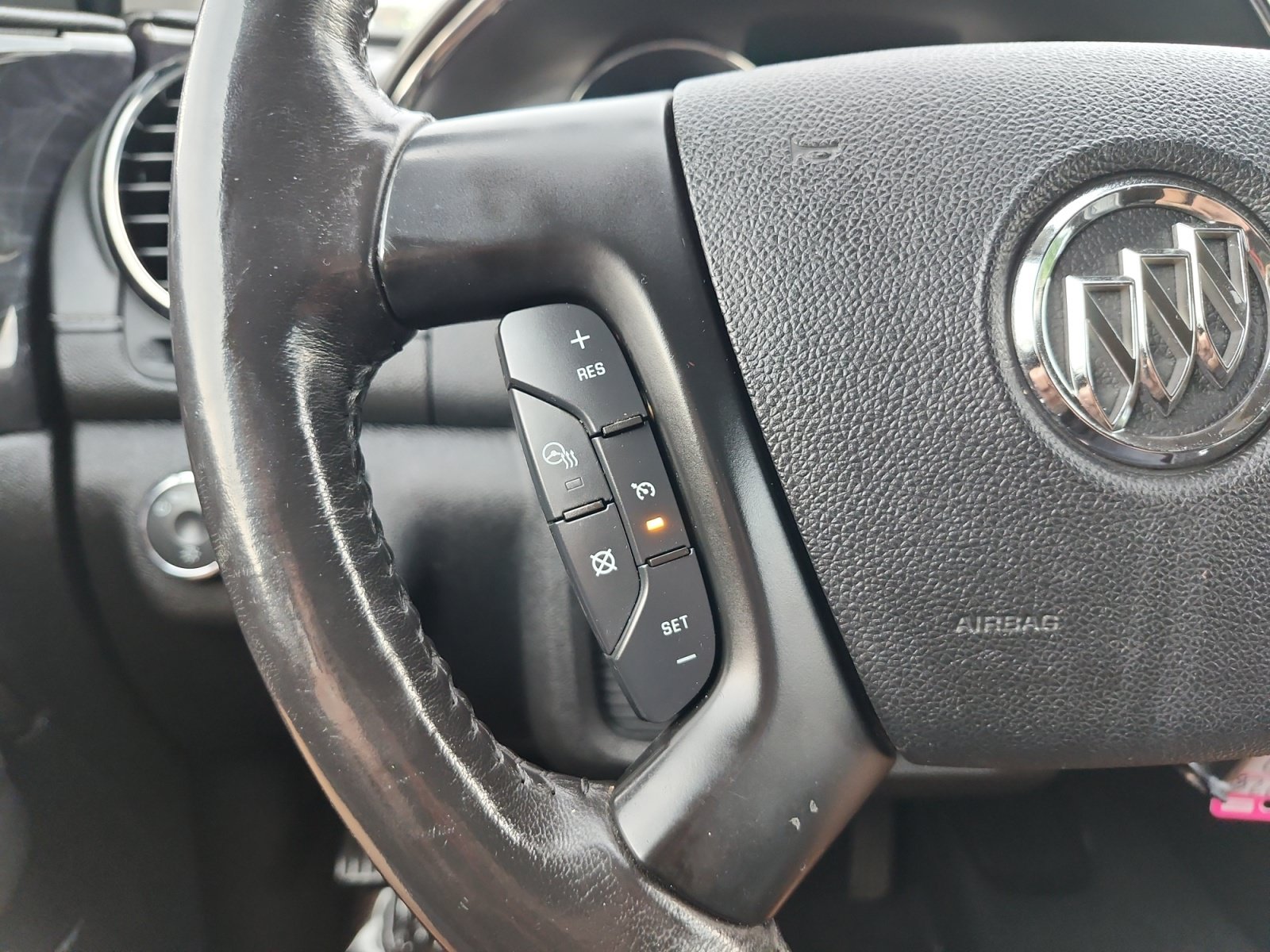 Used 2017 Buick Enclave Leather AWD/4WD image 25