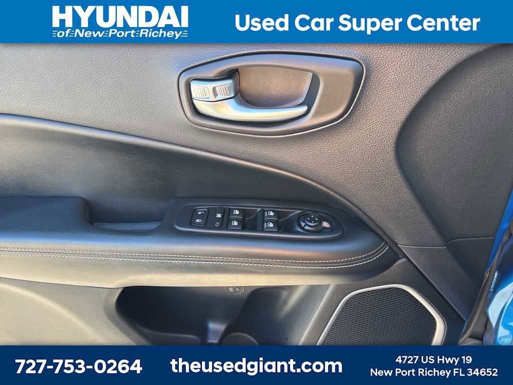 Used 2018 Jeep Compass Latitude w/ Popular Equipment Group image 10