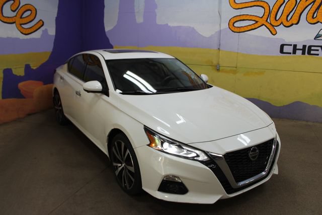 Used 2020 Nissan Altima 2.5 Platinum AWD/4WD image 2