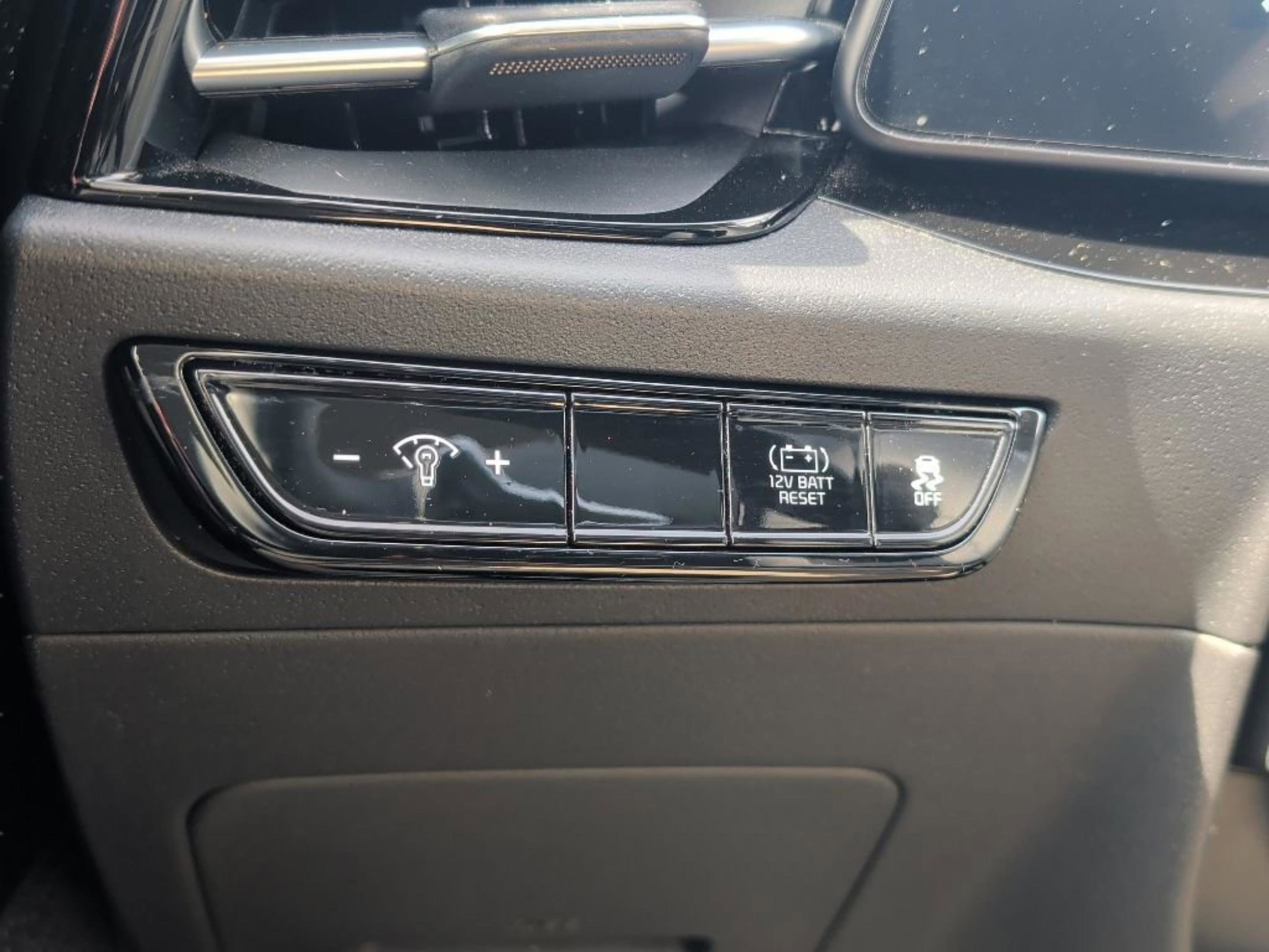 Used 2023 Kia Niro EX FWD image 23