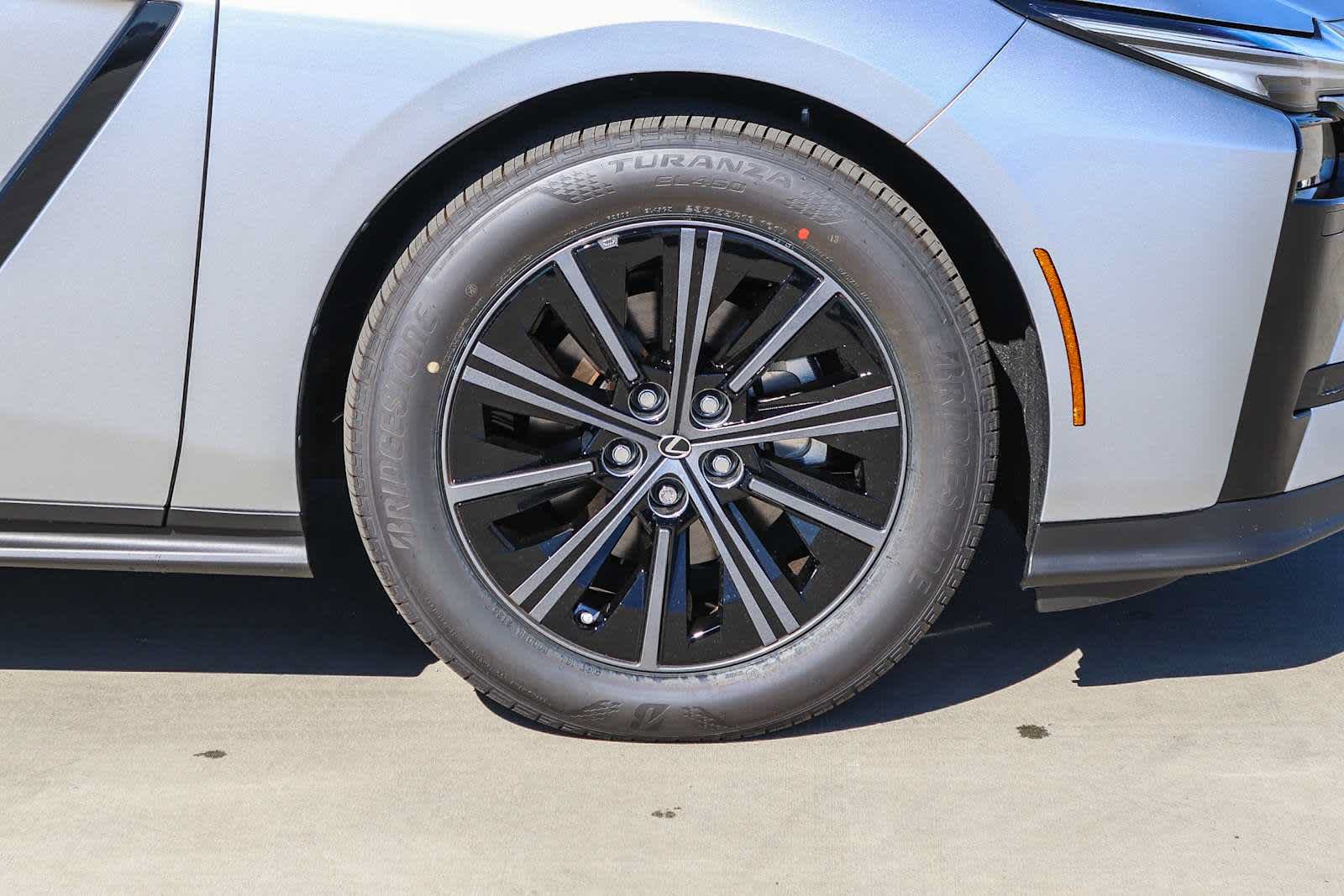 New 2026 Lexus ES 350h w/ Convenience Package FWD image 9