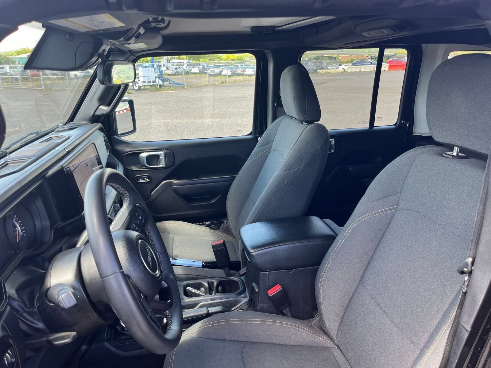 Used 2025 Jeep Wrangler Unlimited Sport AWD/4WD image 30