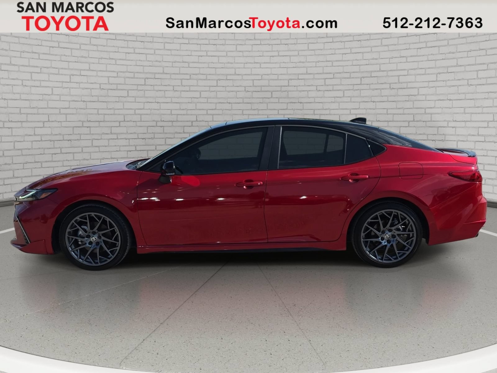 Used 2026 Toyota Camry XSE FWD image 9