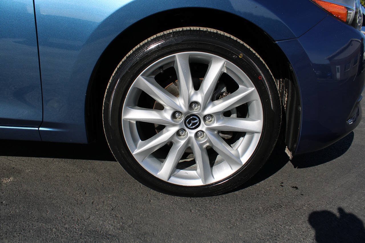 Used 2017 MAZDA MAZDA3 Touring FWD image 16