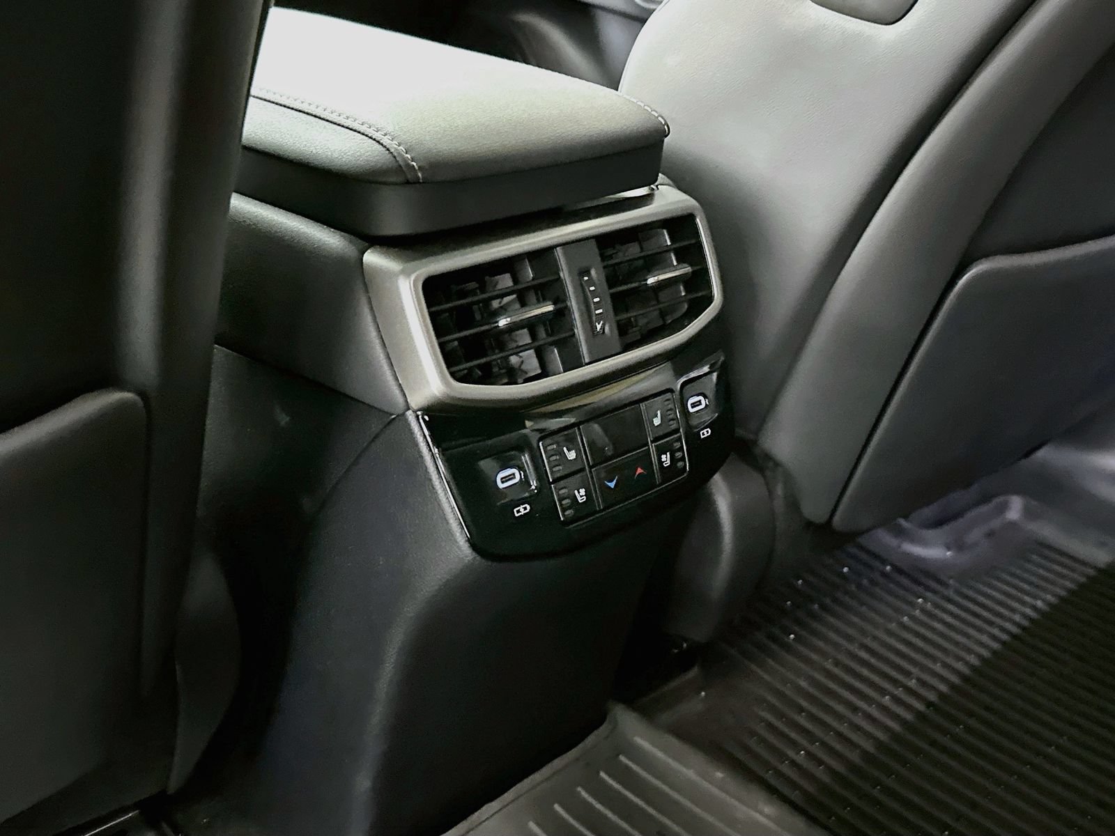 Used 2025 Lexus RX 450h AWD w/ Luxury Package image 27
