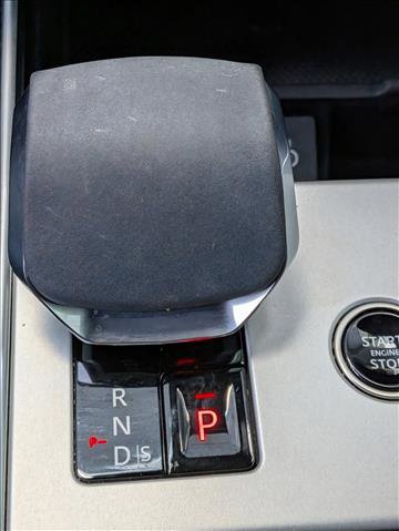 Certified 2024 Land Rover Range Rover Long Wheelbase SE image 15