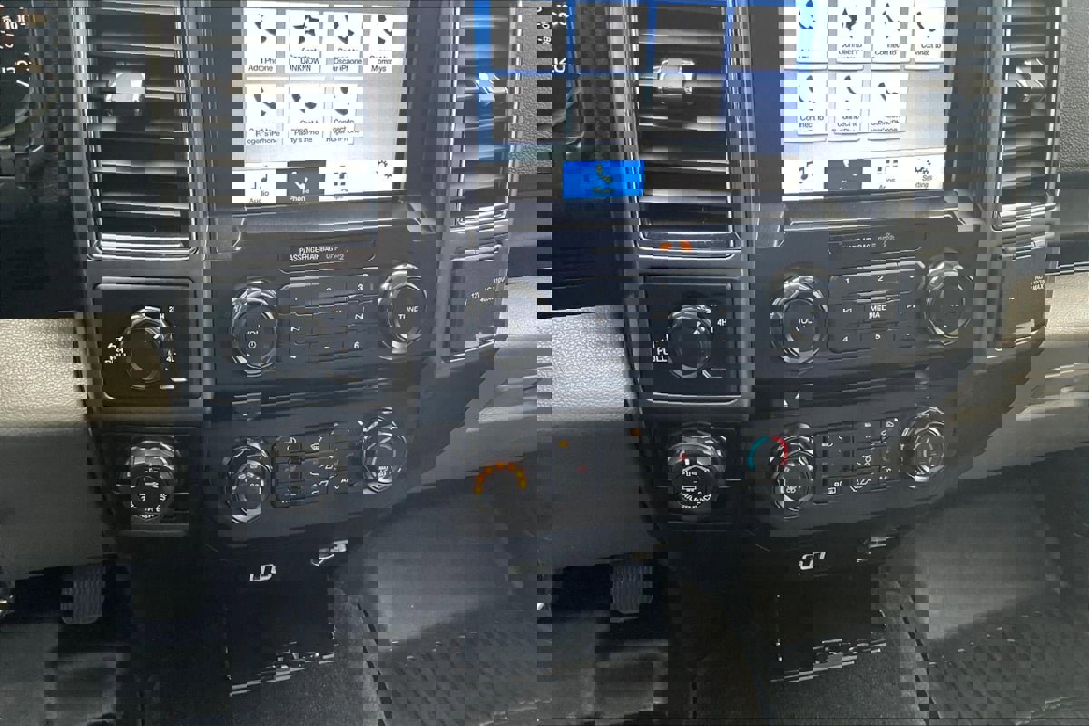 Used 2018 Ford F150 XLT w/ Equipment Group 302A Luxury image 15