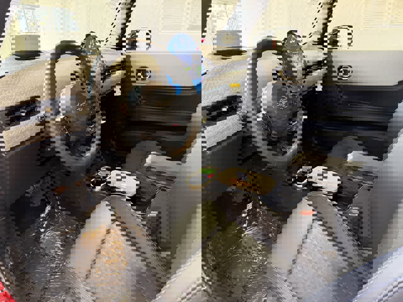 Certified 2025 MINI Cooper 2-Door Hardtop image 9