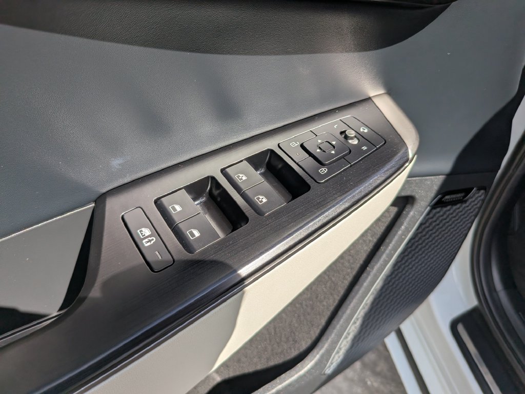 Certified 2025 Kia EV6 GT-Line AWD/4WD image 21