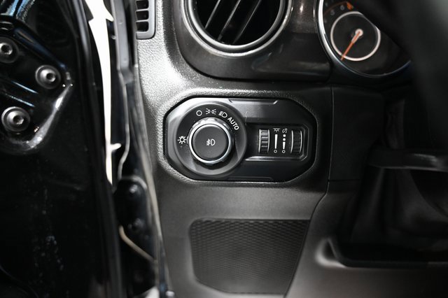 Used 2020 Jeep Wrangler Unlimited Sport image 24