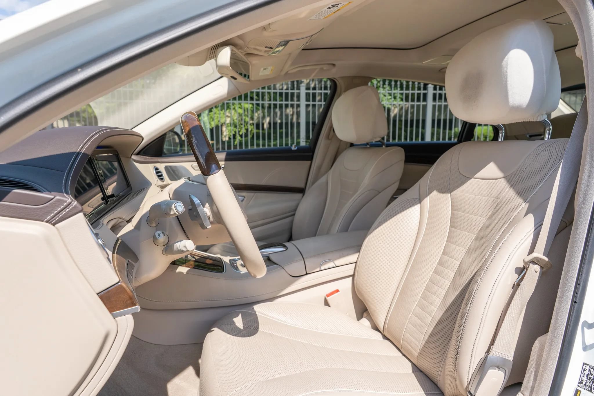 Used 2017 Mercedes-Benz S 550 4MATIC Sedan image 12