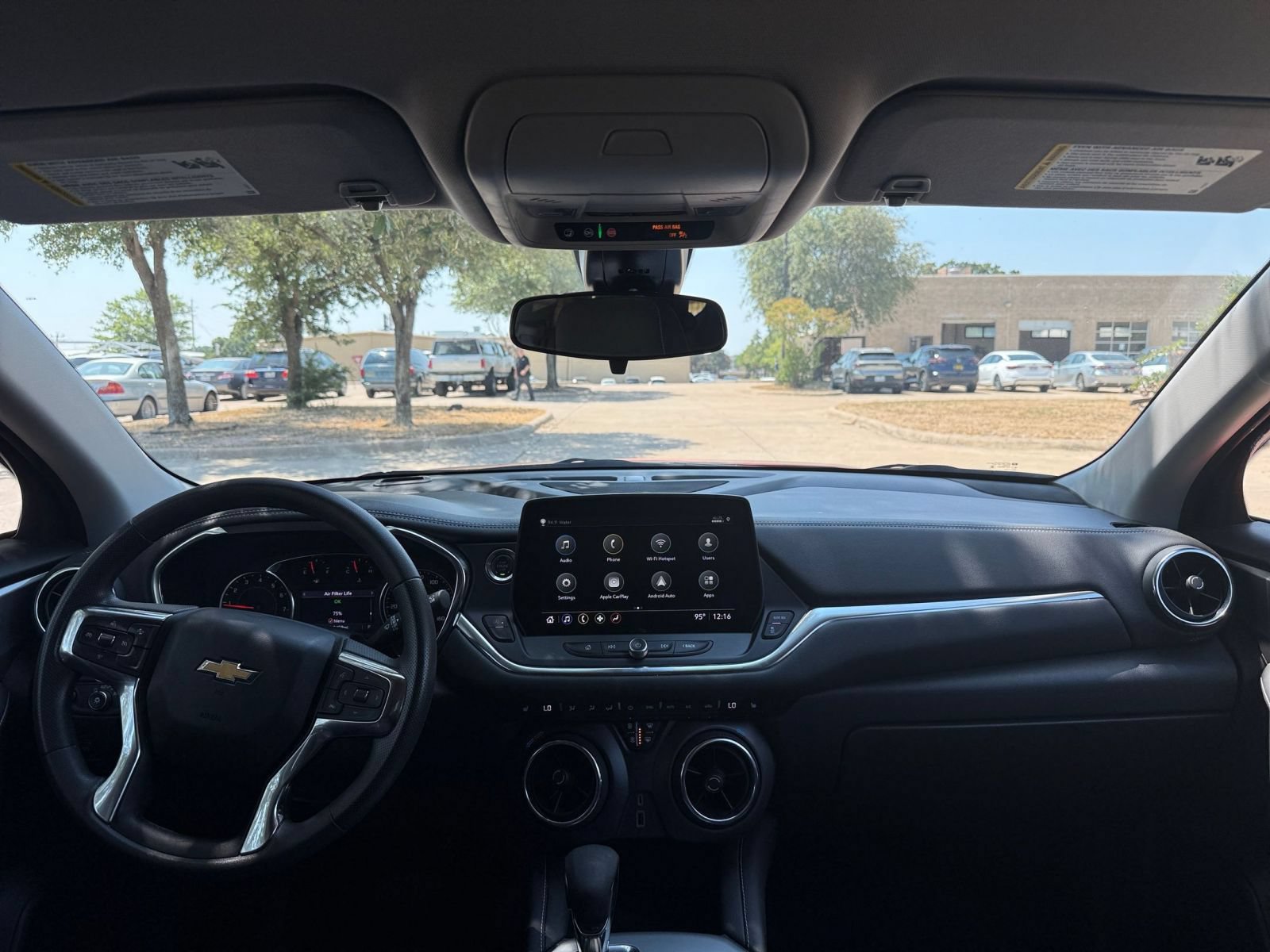 Used 2025 Chevrolet Blazer LT FWD image 35