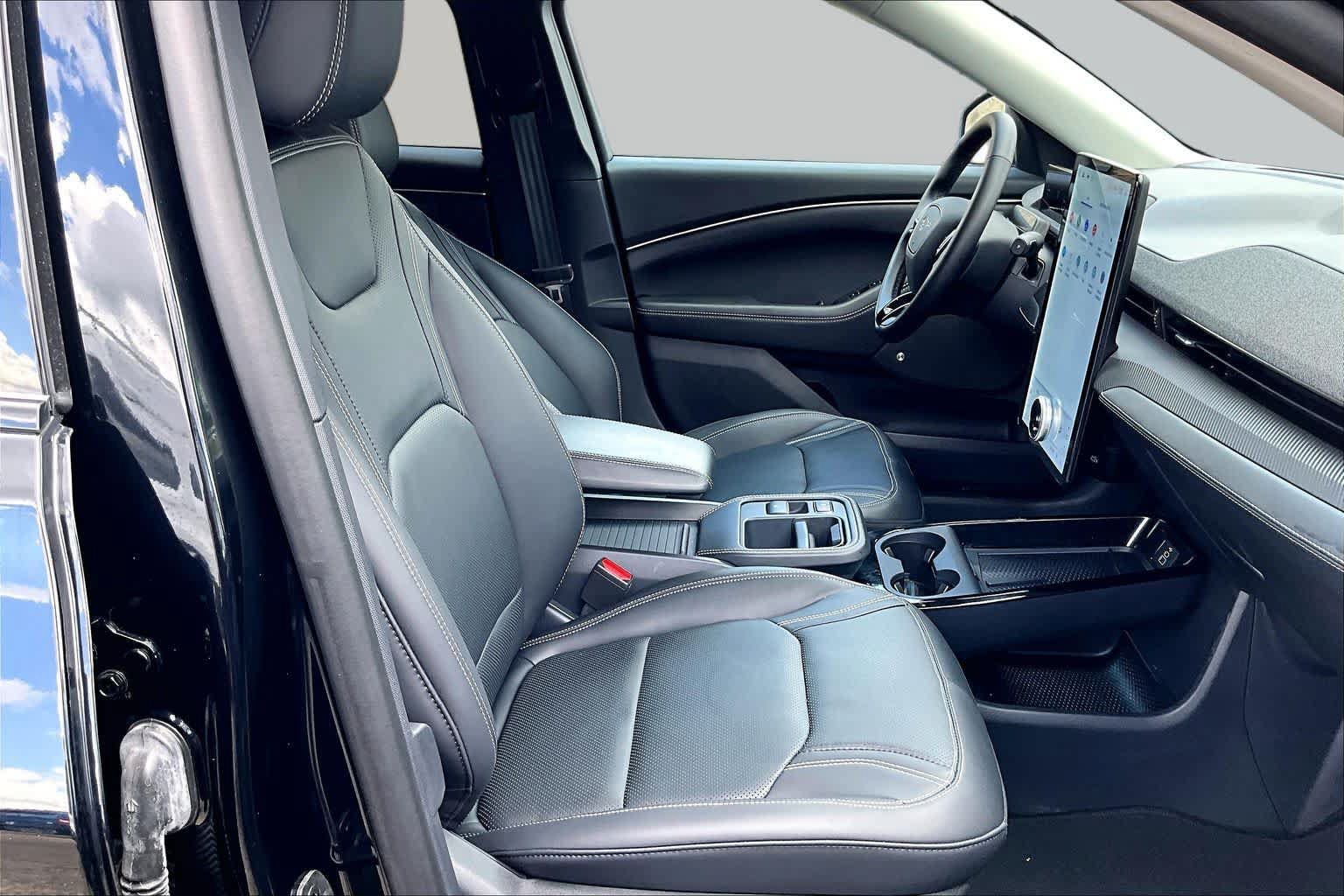 Certified 2025 Ford Mustang Mach-E Premium RWD image 10