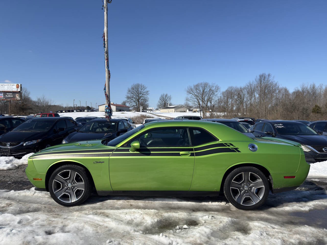 Used 2011 Dodge Challenger R/T RWD image 3