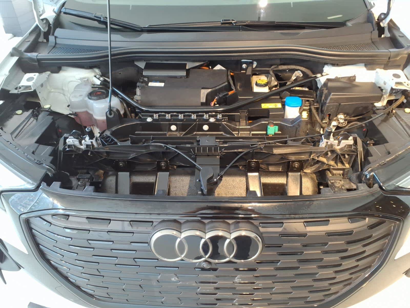 Used 2024 Audi Q4 e-tron Premium Plus AWD/4WD image 28