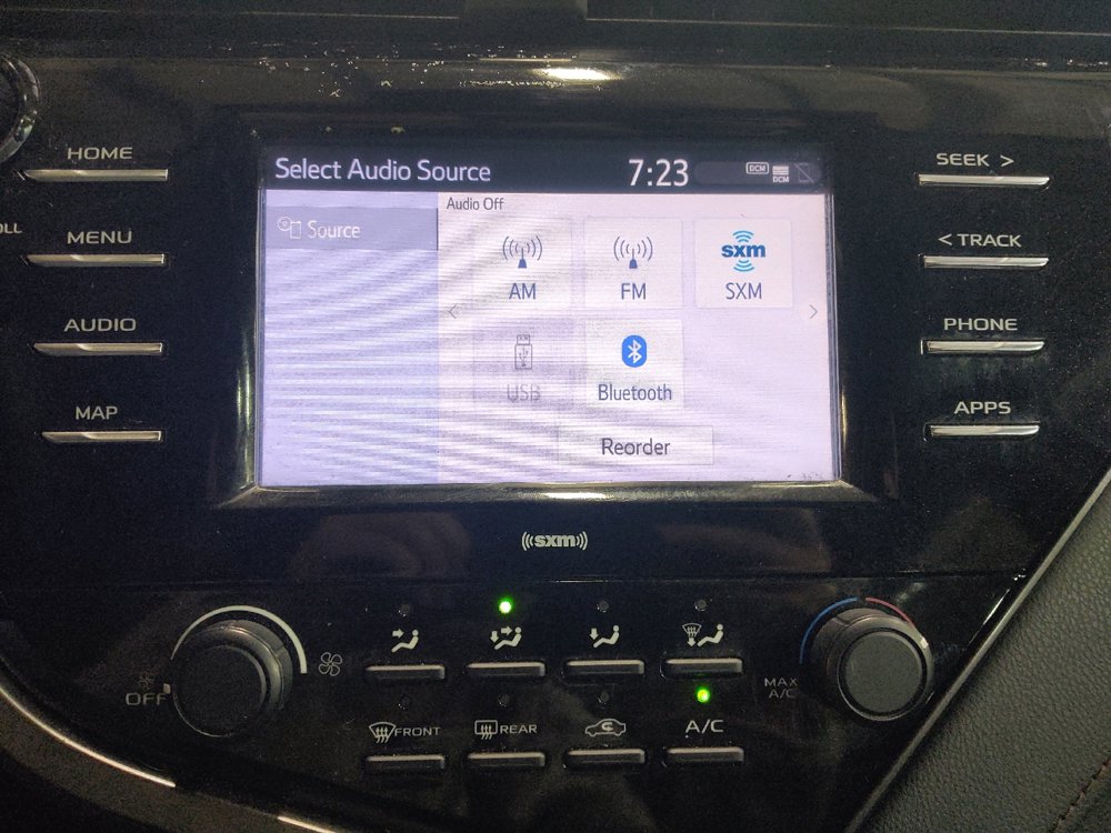 Used 2020 Toyota Camry LE image 25