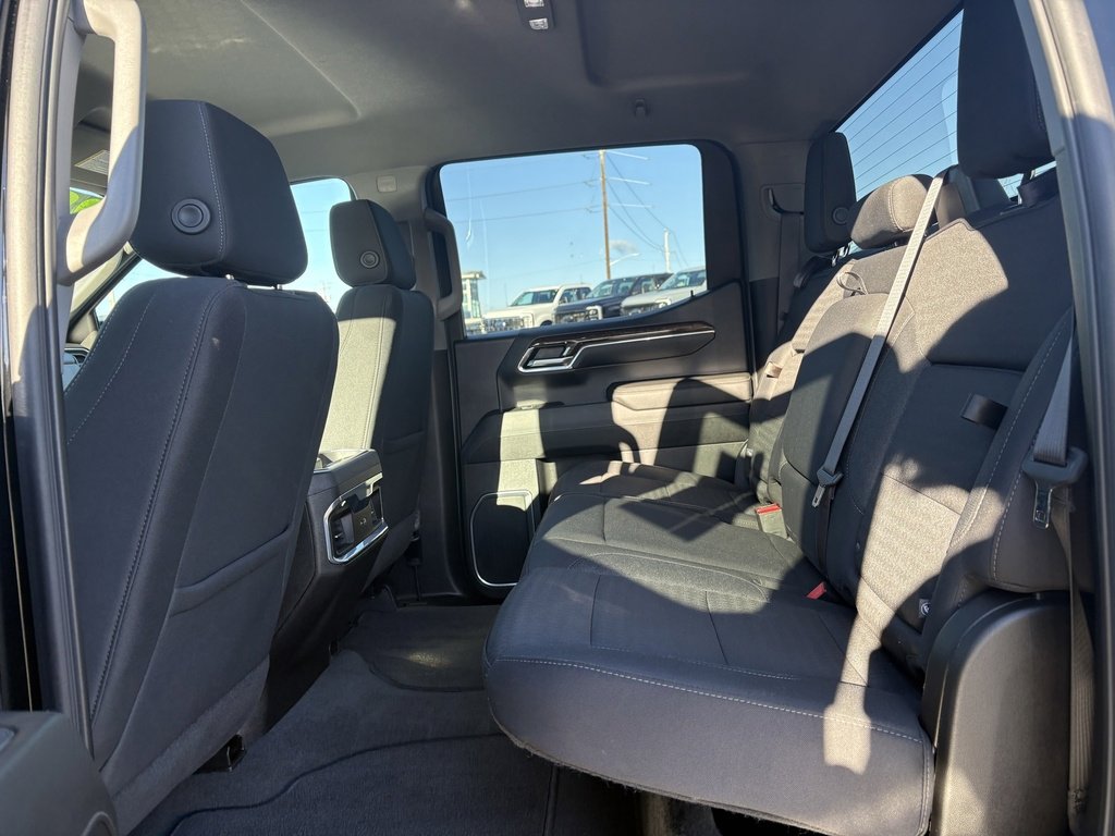 Used 2023 GMC Sierra 1500 Elevation w/ LPO, Elevation Black Package image 35