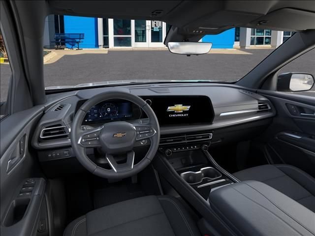 New 2027 Chevrolet Traverse LT w/ Midnight/Sport Edition FWD image 15