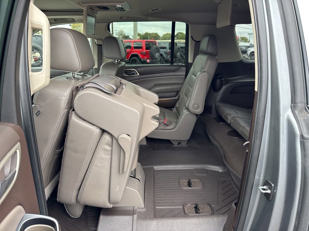 Used 2020 GMC Yukon XL Denali w/ Denali Ultimate Package image 24