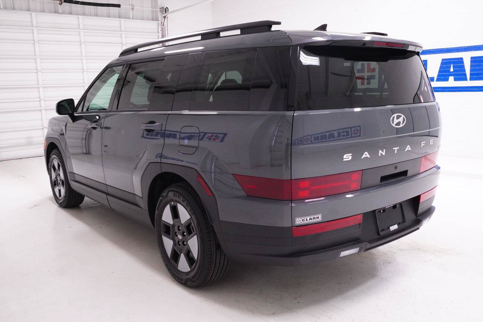 Used 2026 Hyundai Santa Fe SEL FWD image 33