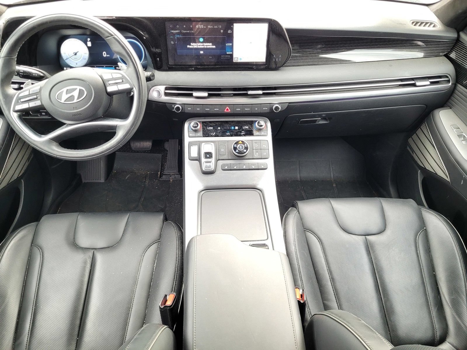 Used 2025 Hyundai Palisade Calligraphy AWD/4WD image 17
