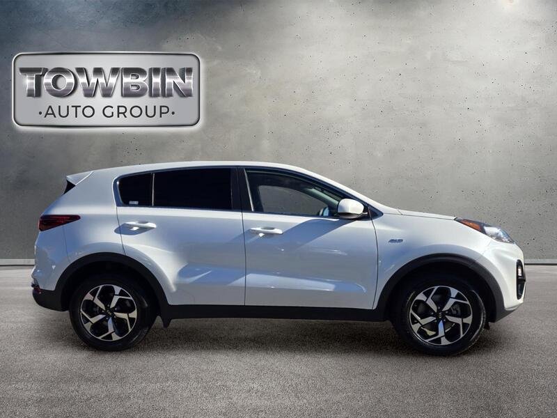 Certified 2021 Kia Sportage LX AWD/4WD image 3
