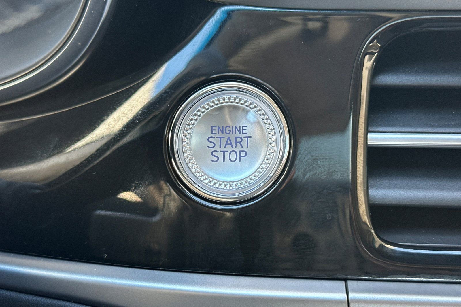 Used 2026 Genesis G70 2.5T Prestige image 27