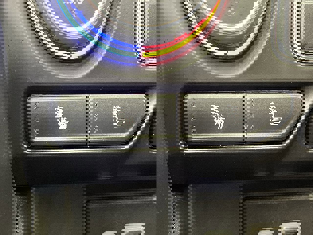 Certified 2022 Chevrolet Tahoe Z71 w/ Luxury Package AWD/4WD image 25