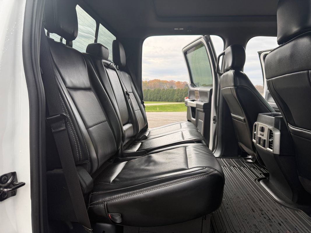 Used 2019 Ford F250 Lariat w/ Chrome Package image 17