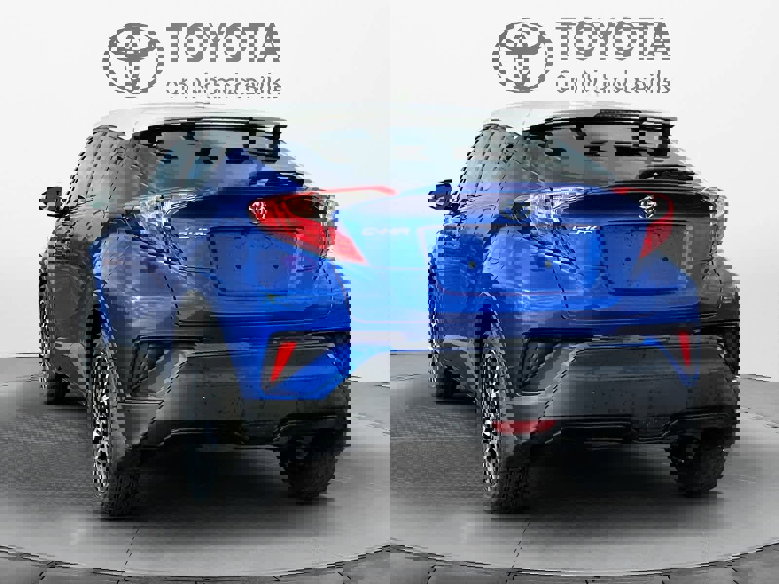 Used 2018 Toyota C-HR XLE image 4