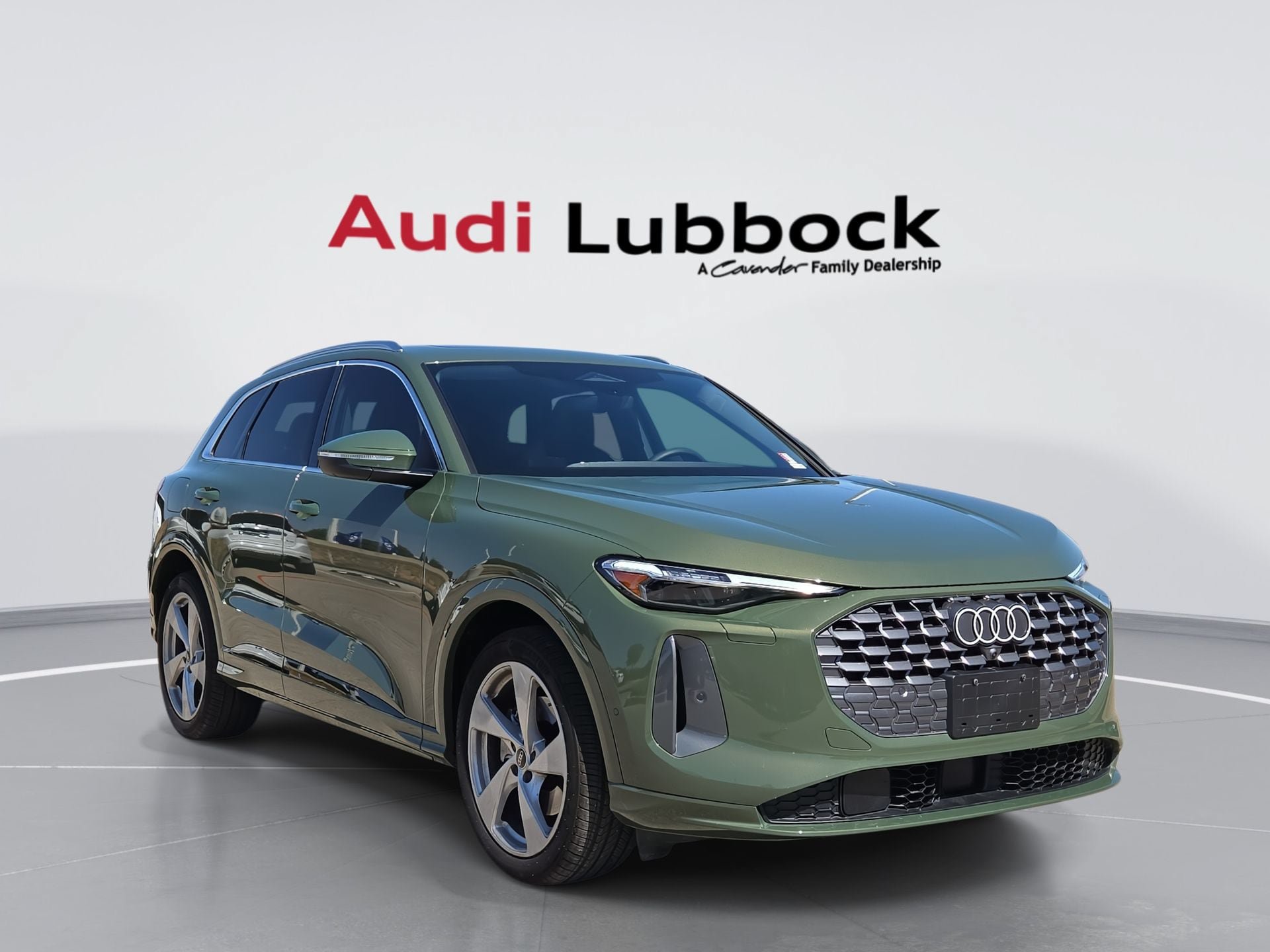 Used 2025 Audi Q5 Prestige AWD/4WD image 1