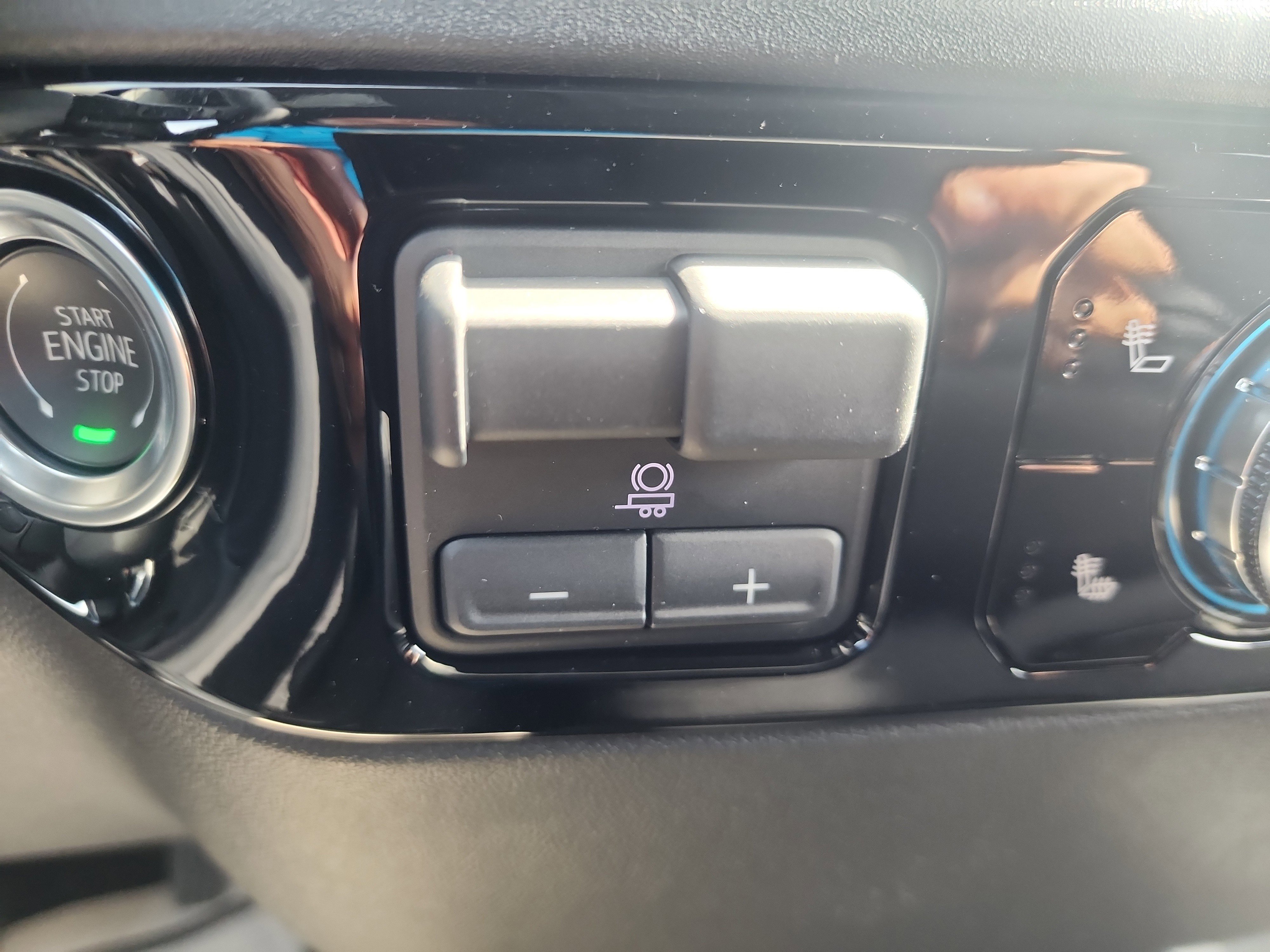 New 2025 GMC Sierra 1500 SLE w/ X31 Off-Road Package image 16