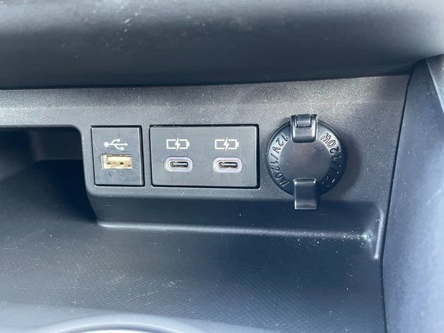 Used 2023 Toyota Highlander XLE image 31