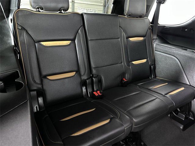 Used 2024 GMC Yukon AT4 w/ Technology Package image 28