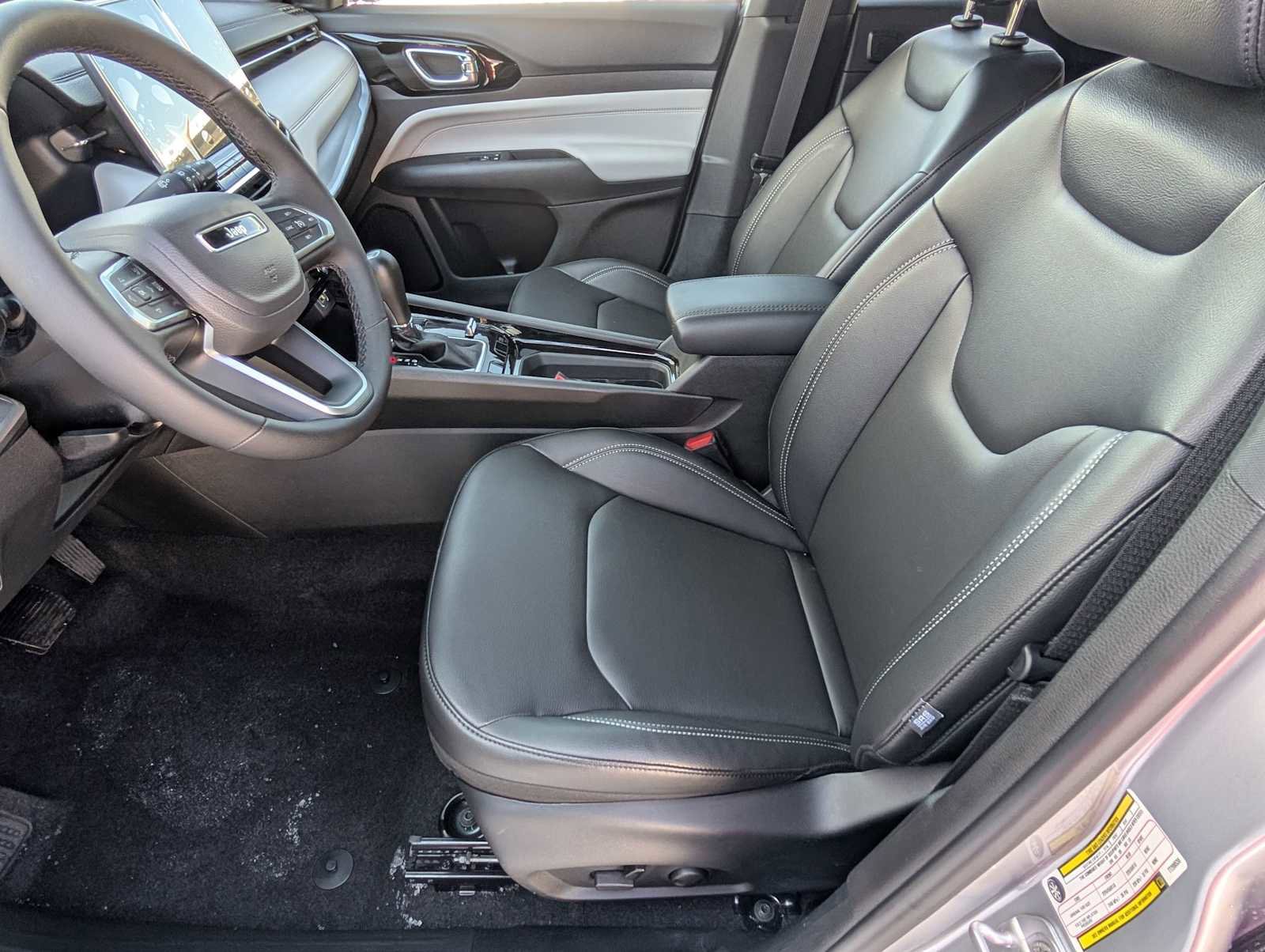 New 2026 Jeep Compass Limited w/ Sun, Sound & Navigation Group AWD/4WD image 9