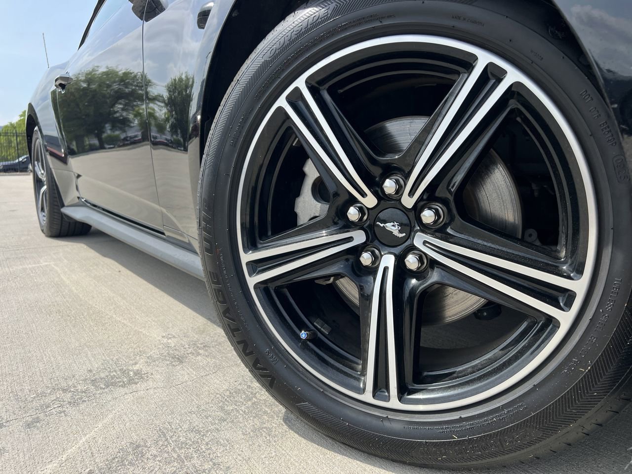 Used 2024 Ford Mustang Premium image 6