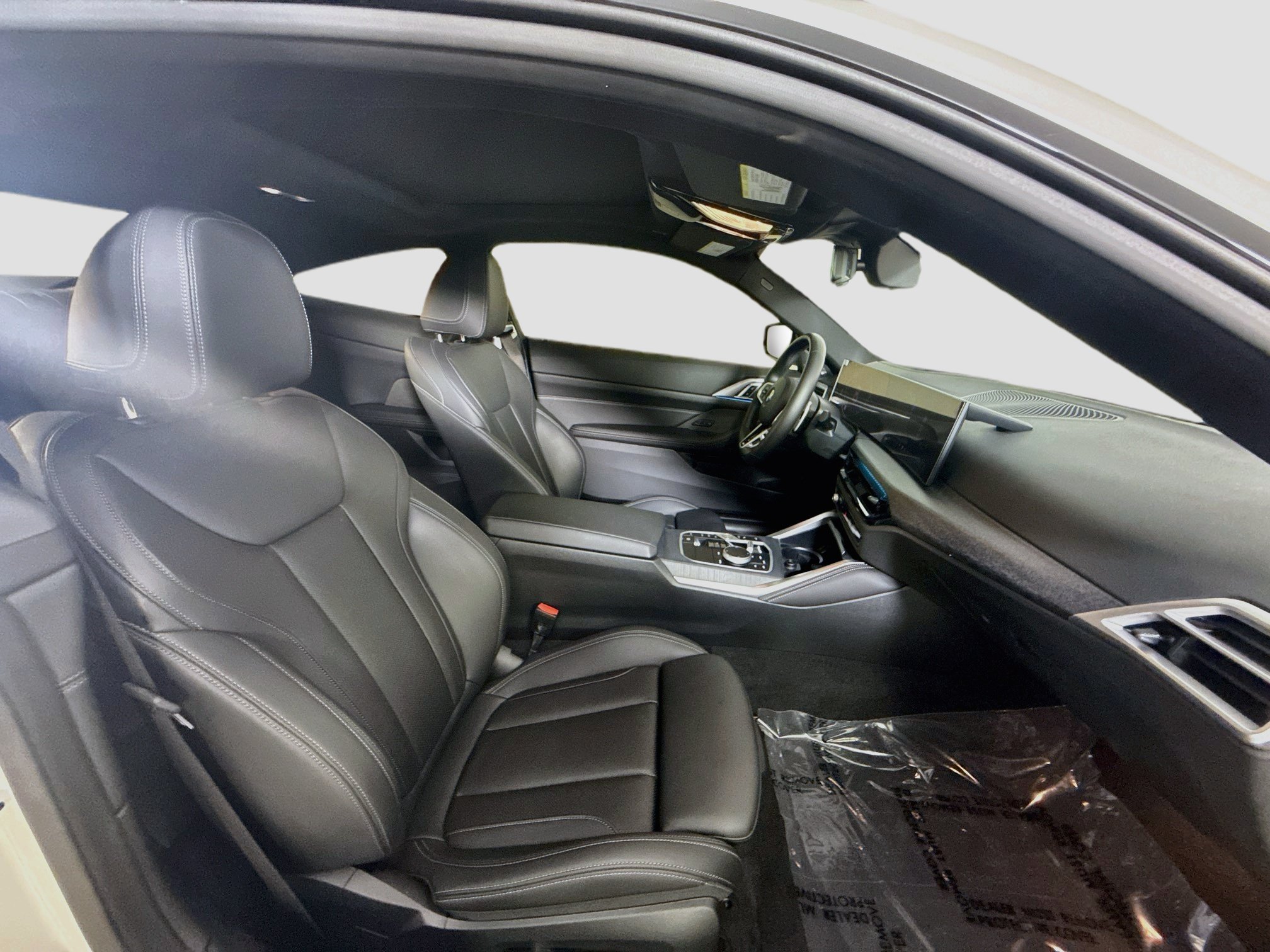 Used 2026 BMW 430i Coupe w/ M Sport Package RWD image 27