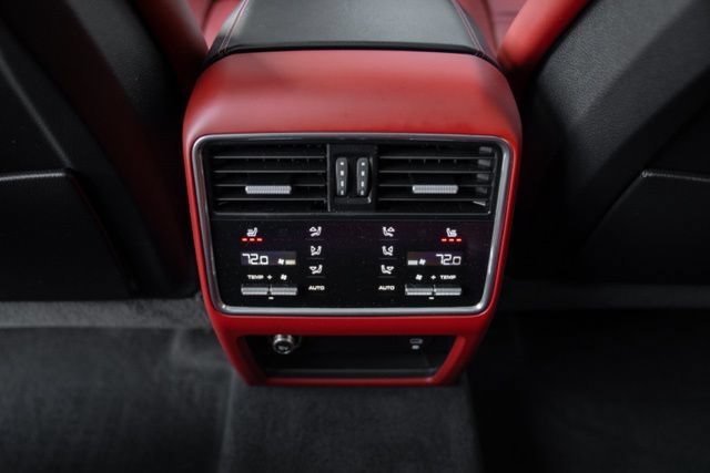 Used 2023 Porsche Cayenne Platinum Edition AWD/4WD image 47
